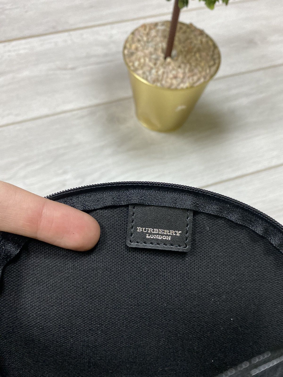 Burberry Burberry London small nova check zip bag Size ONE SIZE - 10 Thumbnail