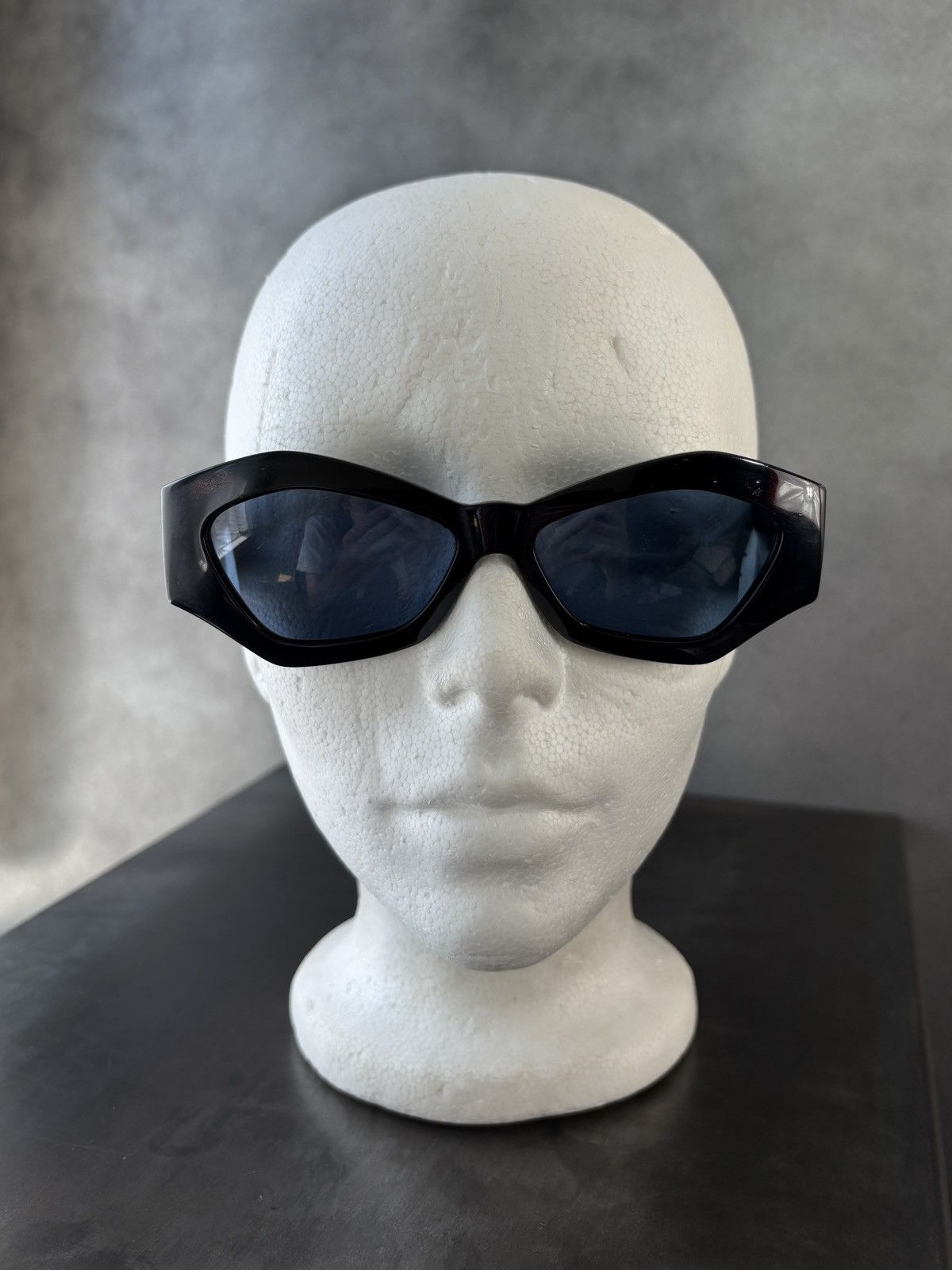 Versace 1990s Gianni Versace Sunglasses Vintage Versace Mod 421 Size ONE SIZE - 9 Thumbnail