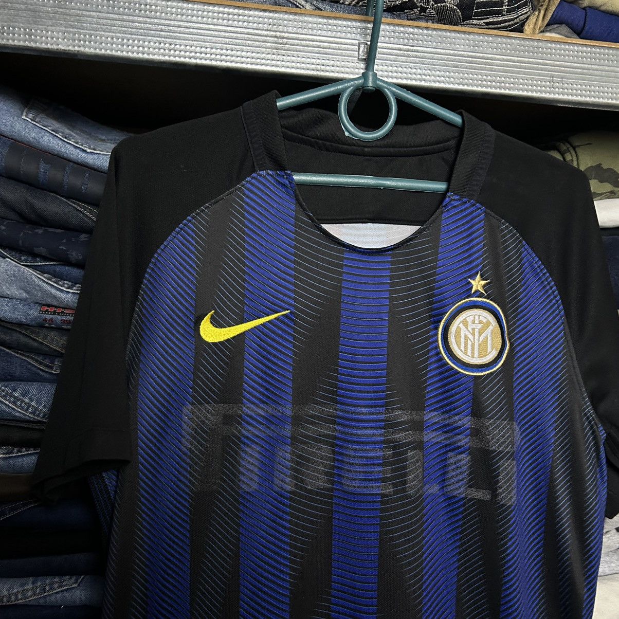 Nike Mens Nike FC Inter Pirelli Sportswear Home Jersey size S Size US S / EU 44-46 / 1 - 2 Thumbnail