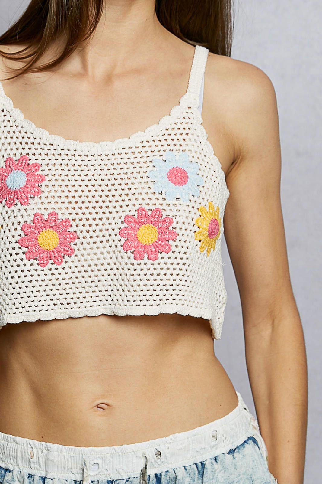 Other POL U-Neck Cropped Crochet Cami with Floral Embroidered OSFM Size ONE SIZE - 6 Thumbnail