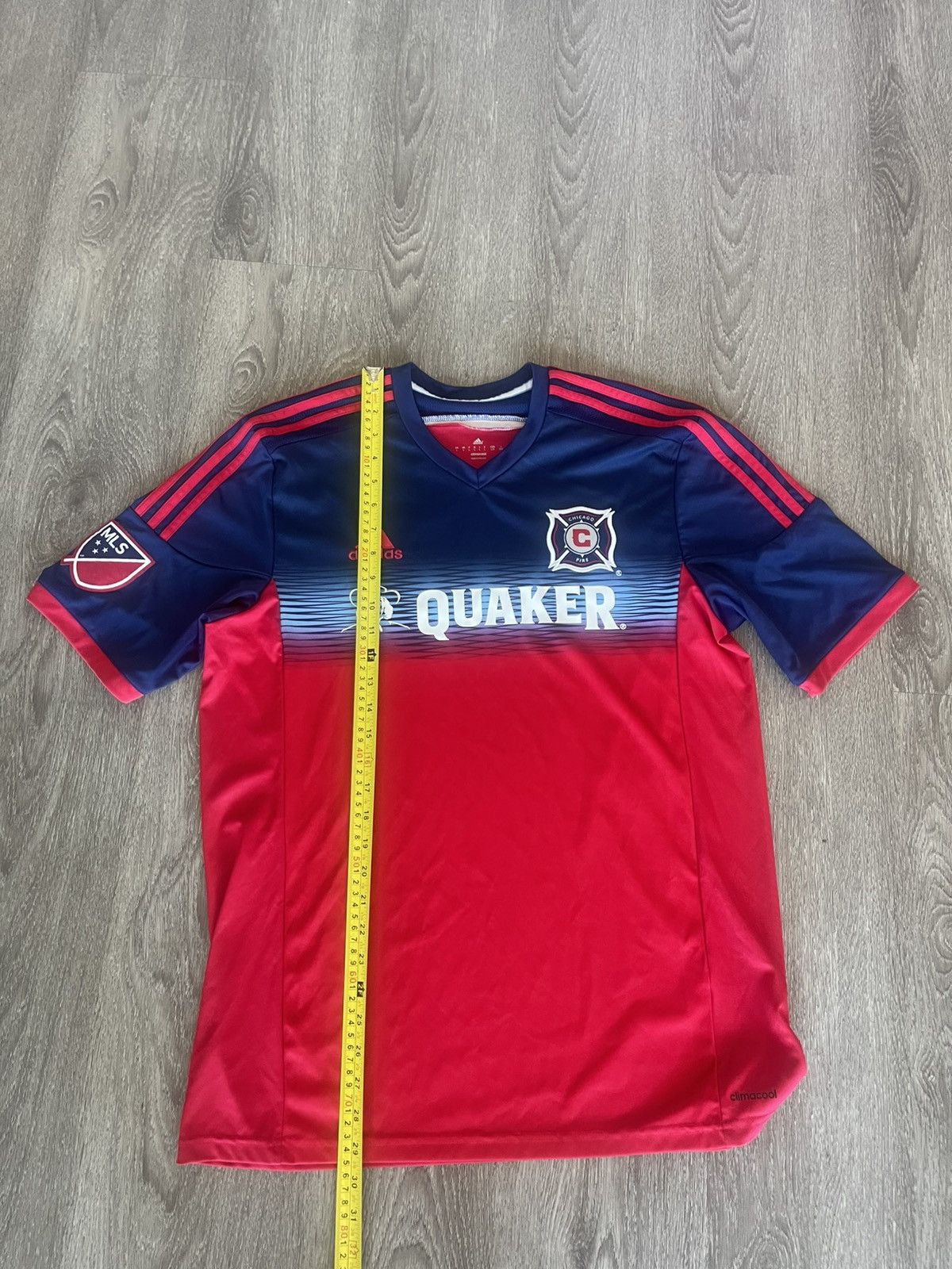 Adidas Adidas Chicago Fire Soccer Men Large Red Climacool Jersey Size US L / EU 52-54 / 3 - 4 Thumbnail