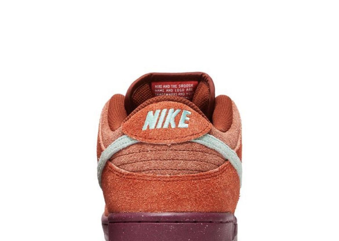 Nike Nike SB Dunk Mystic Red Size US 10 / EU 43 - 8 Thumbnail