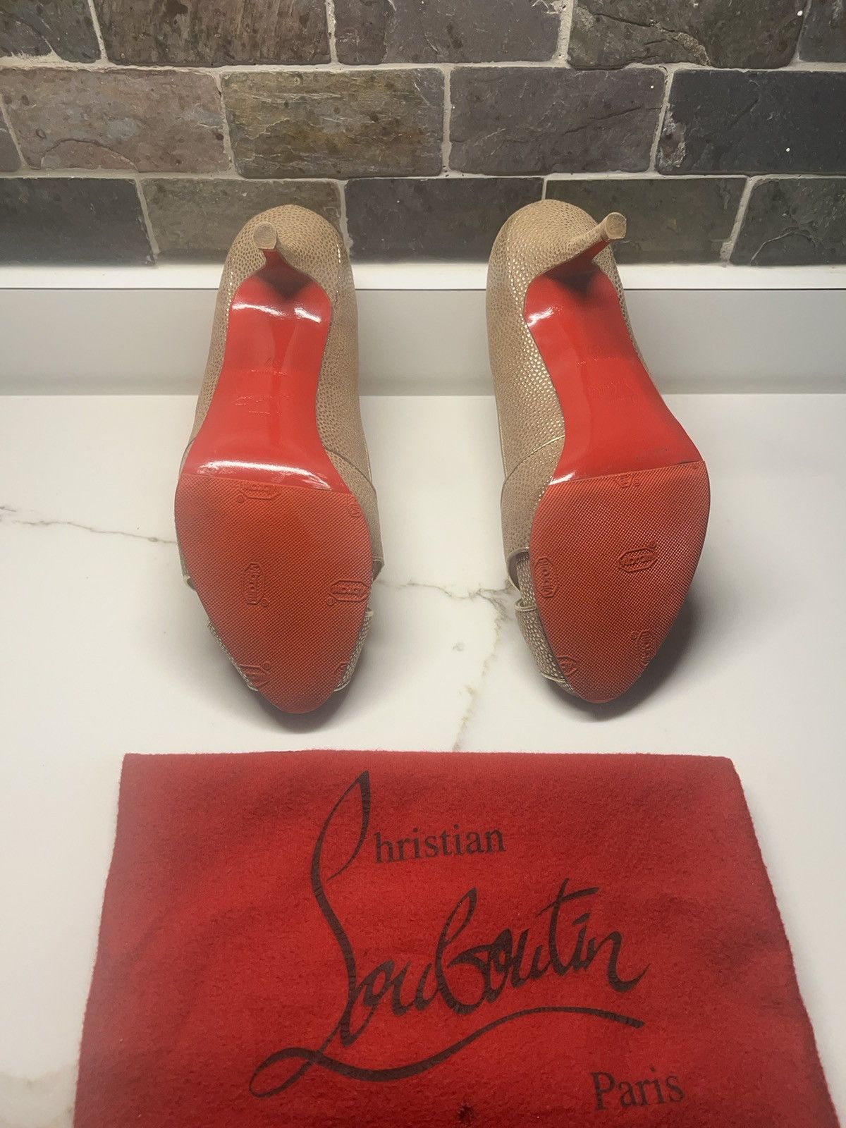 Christian Louboutin Christian Louboutin Shelley Orlato 90 Pumps Gold Criss Cross Size US 6 / IT 36 - 3 Thumbnail