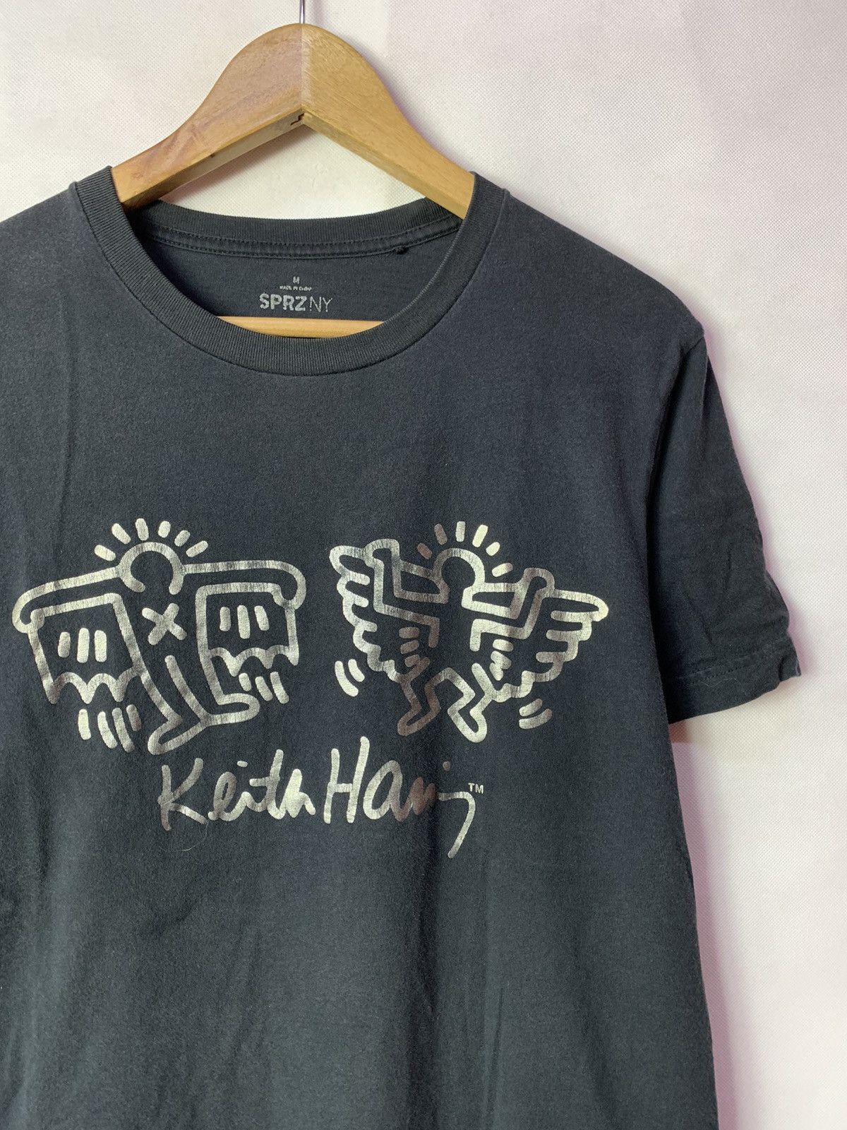 Japanese Brand 🔥Uniqlo Keith Haring Pop Art Wingman Tee Size US M / EU 48-50 / 2 - 2 Thumbnail