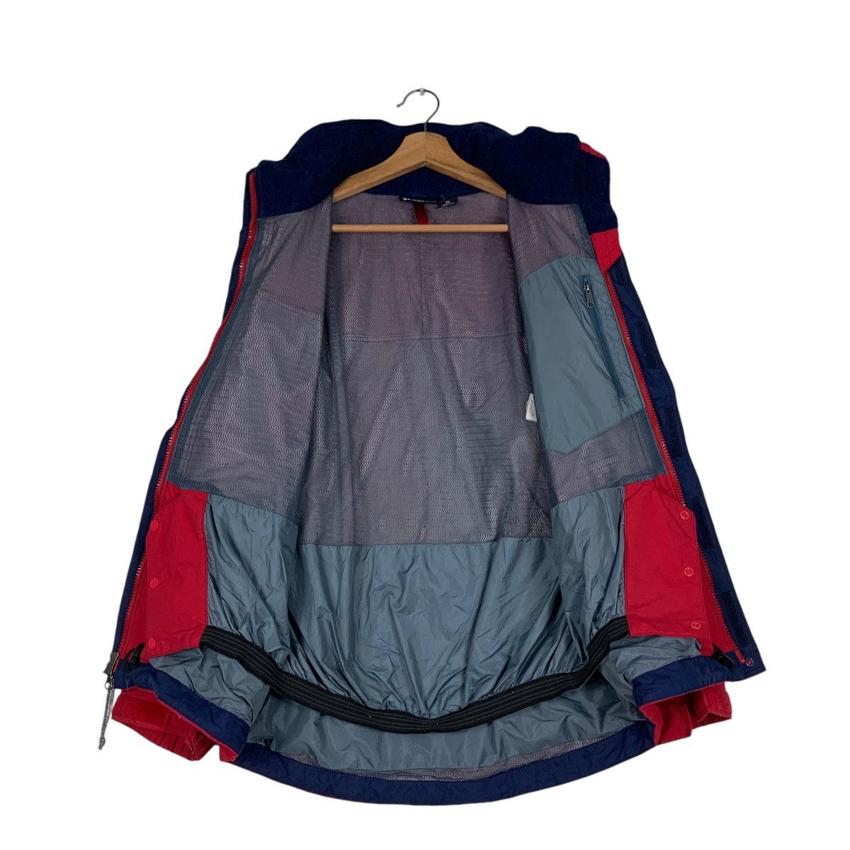Patagonia PATAGONIA Red Hooded Light Jacket #1266-C57 Size US XS / EU 42 / 0 - 9 Thumbnail
