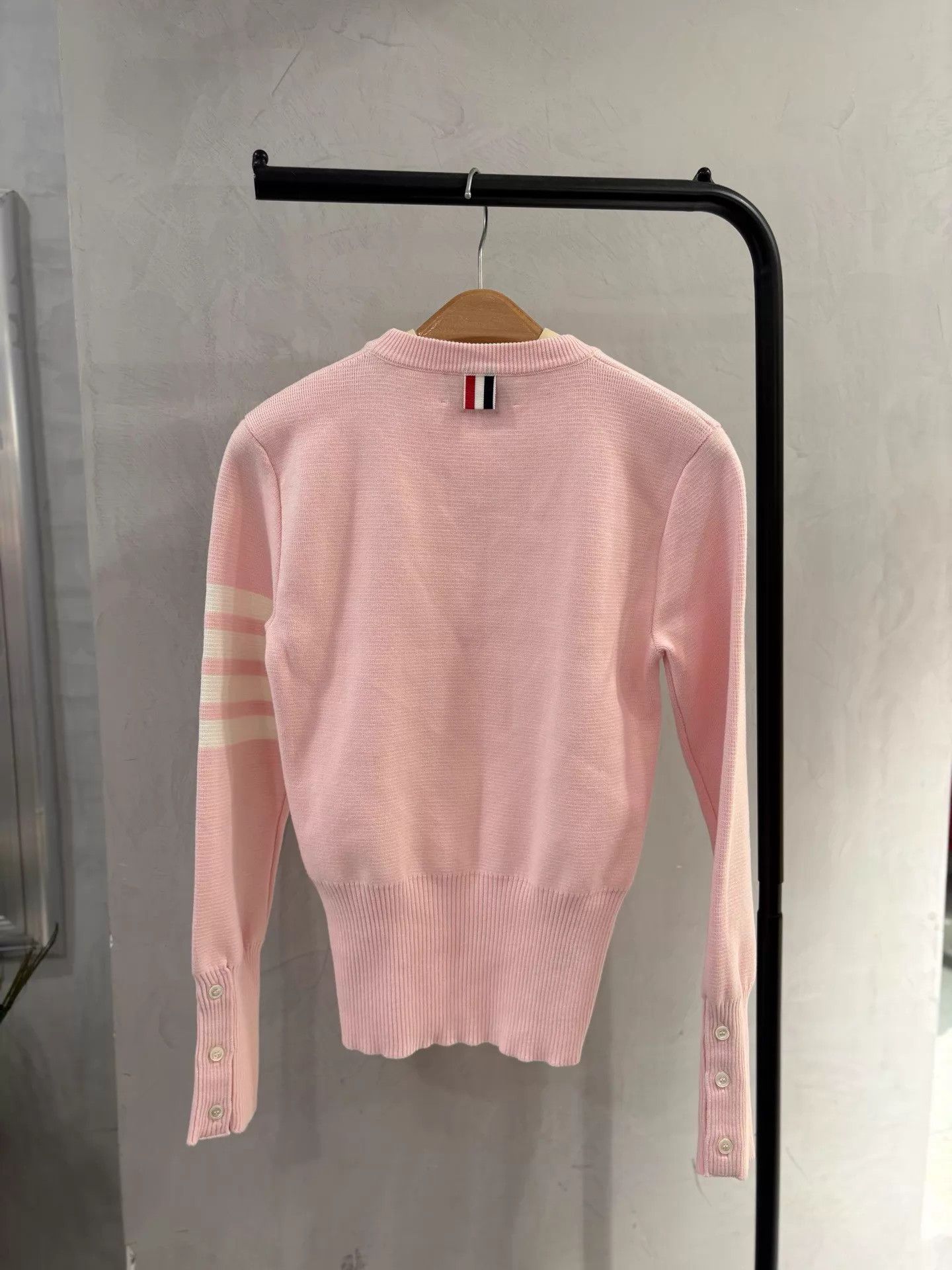 Thom Browne Thom Browne Sakura Pink Cotton Preppy Top 36 New w/ Tags Size XS / US 0-2 / IT 36-38 - 5 Thumbnail