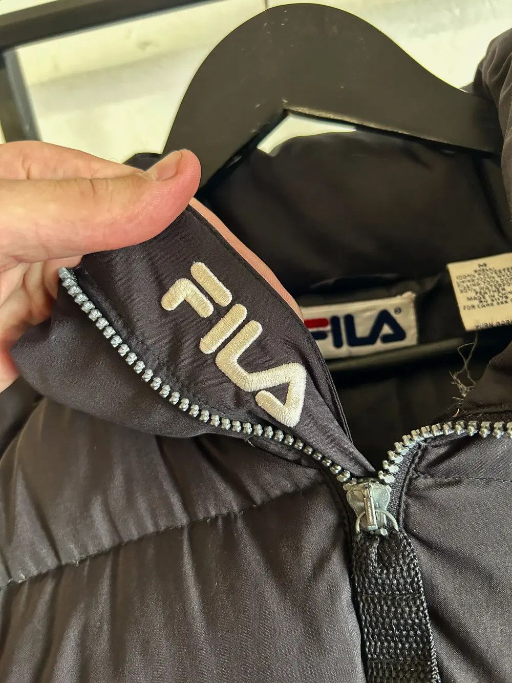 Fila × Japanese Brand × Vintage Vintage The North Face Nike Style Fila Puffer Jacket 90s Size US M / EU 48-50 / 2 - 5 Thumbnail