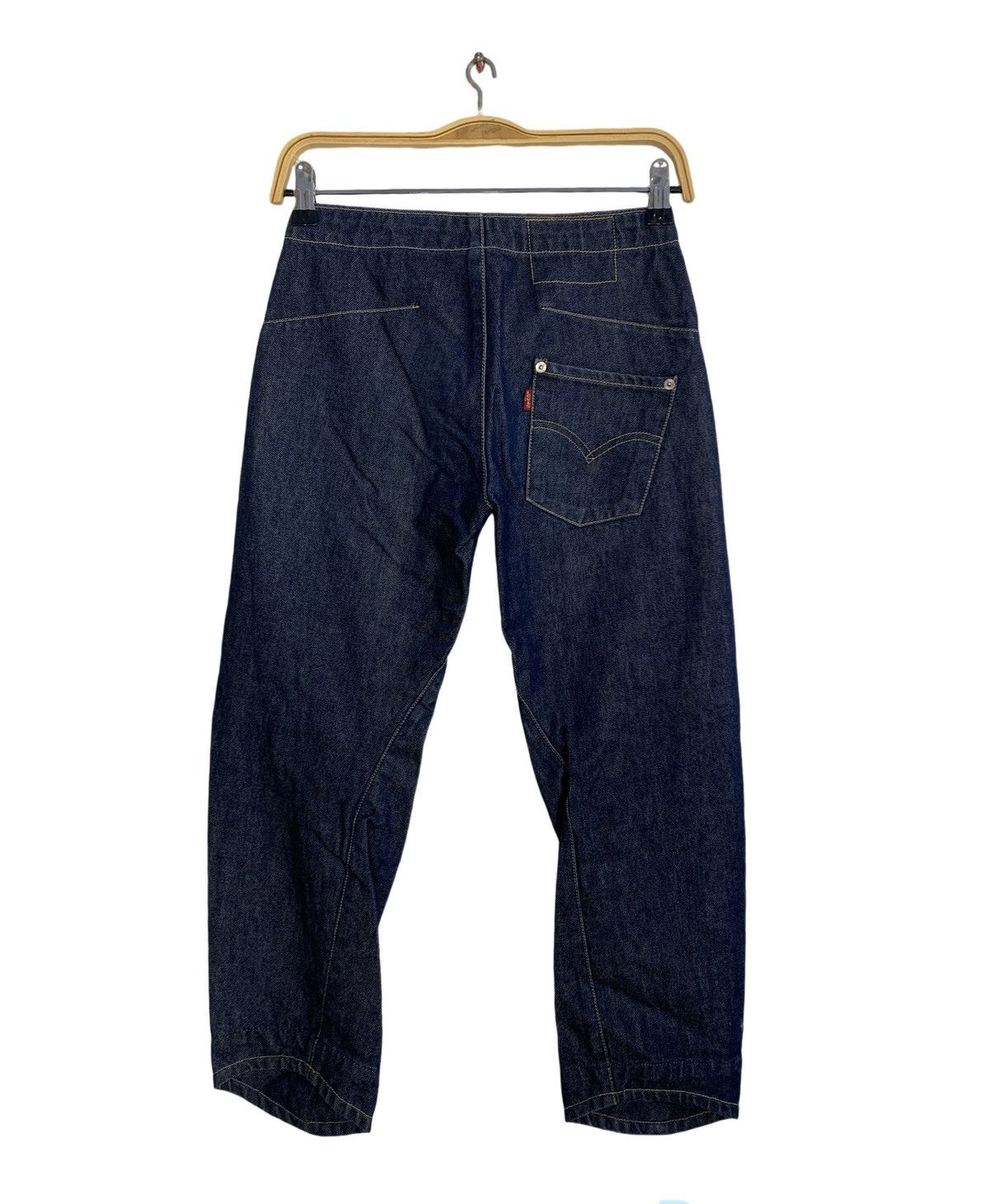 Levi's Hype Levis Engineered High Waisted Twisted Leg Indigo Denim Size 26" / US 2 / IT 38 - 1 Thumbnail