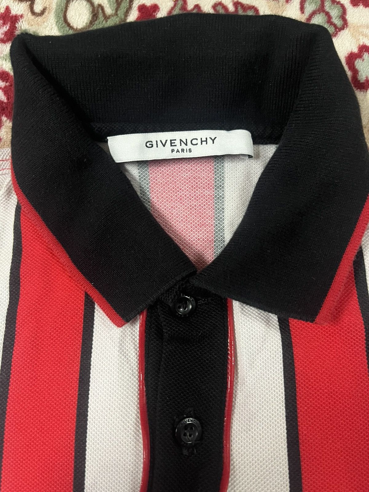 Givenchy Nice Givenchy Polo Shirt Size US XS / EU 42 / 0 - 3 Thumbnail