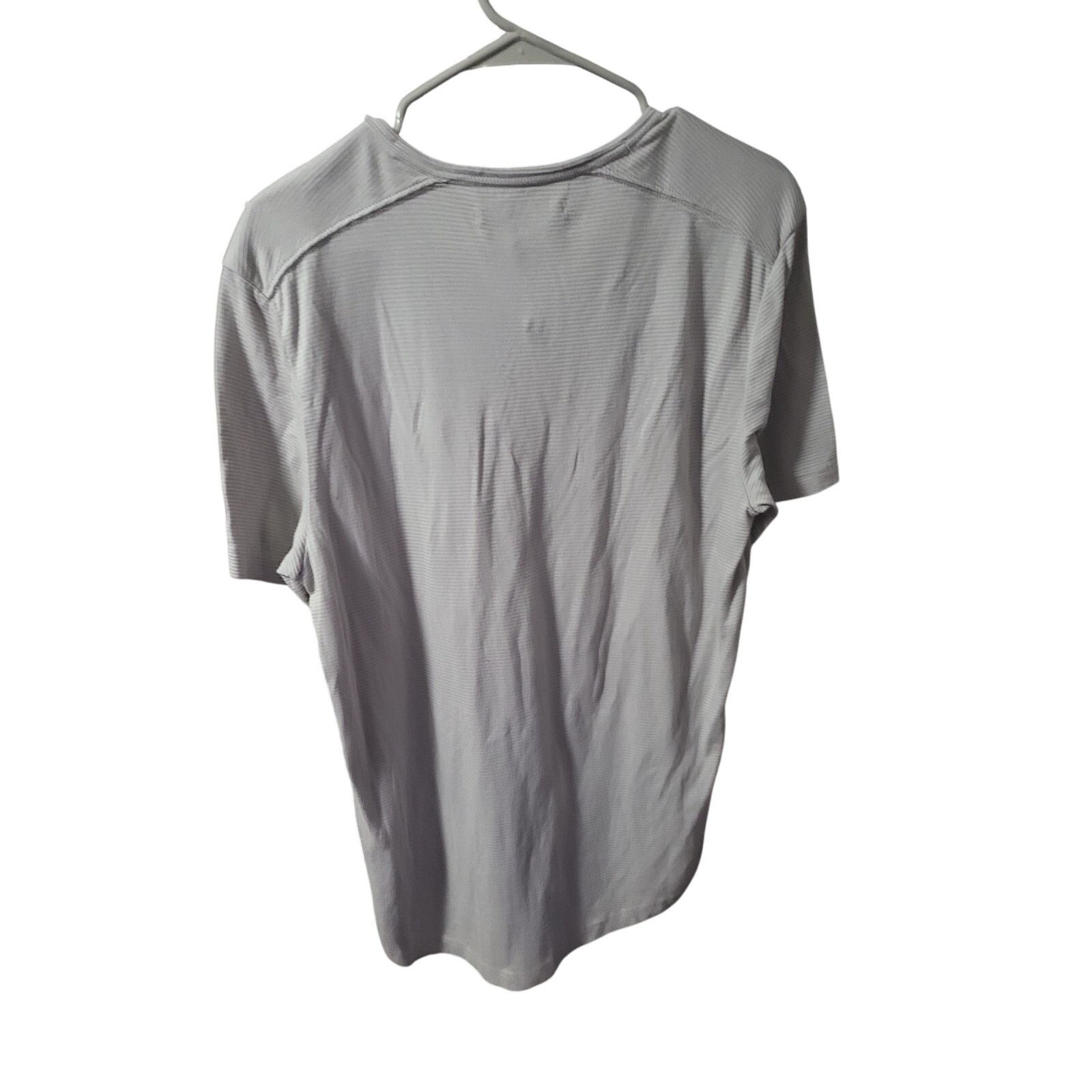 Kenneth Cole Kenneth Cole Beige Striped V Neck Short Sleeve Shirt- Medium Size US M / EU 48-50 / 2 - 2 Thumbnail