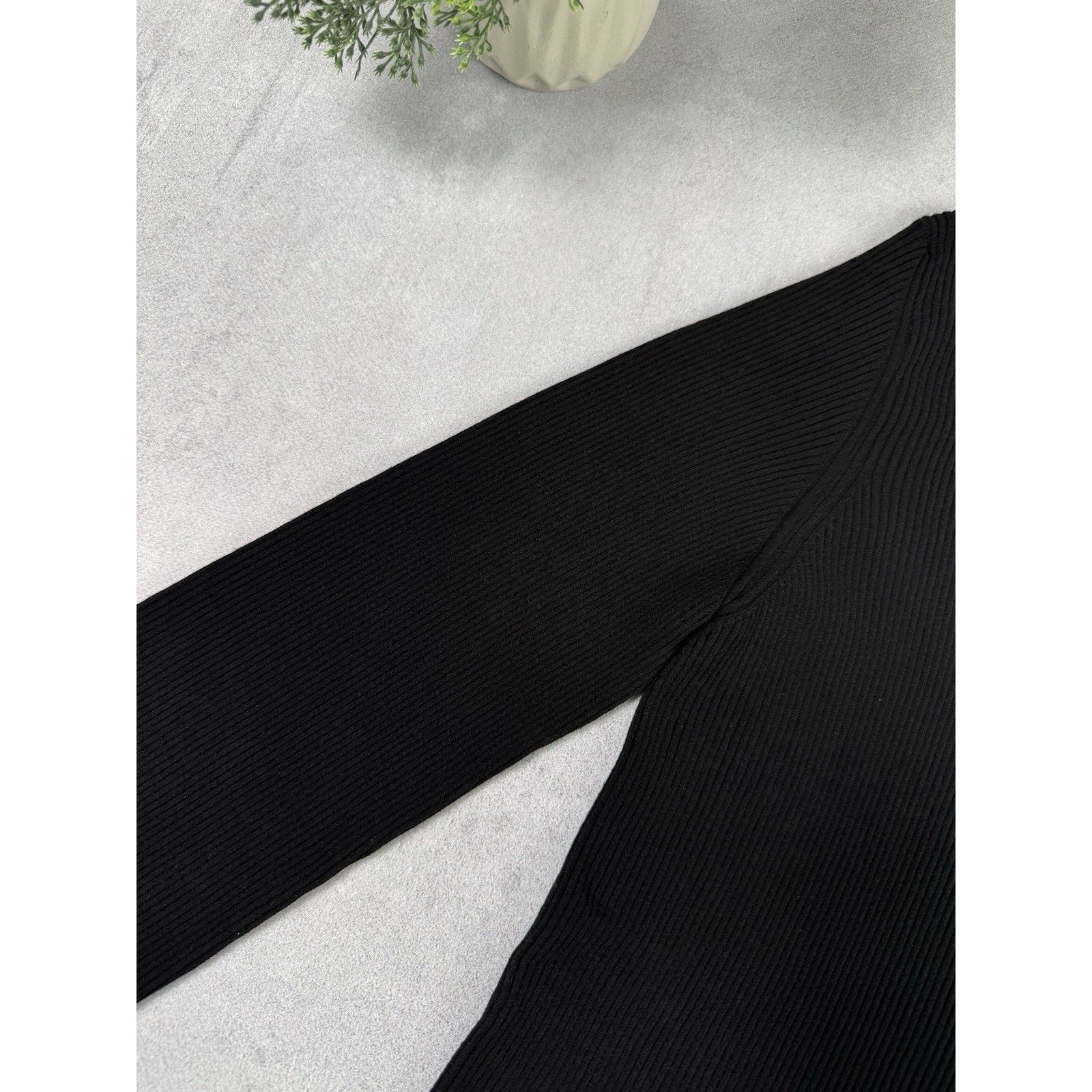 Prada NWT Prada Black Sweater Size 54 (cn180/92A) Black Women Size XL / US 12-14 / IT 48-50 - 4 Thumbnail
