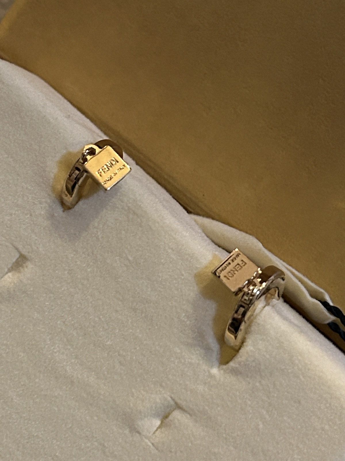 Fendi FENDI FF Forever Fendi Huggi Earring 8AH990 TL9 Size ONE SIZE - 4 Thumbnail