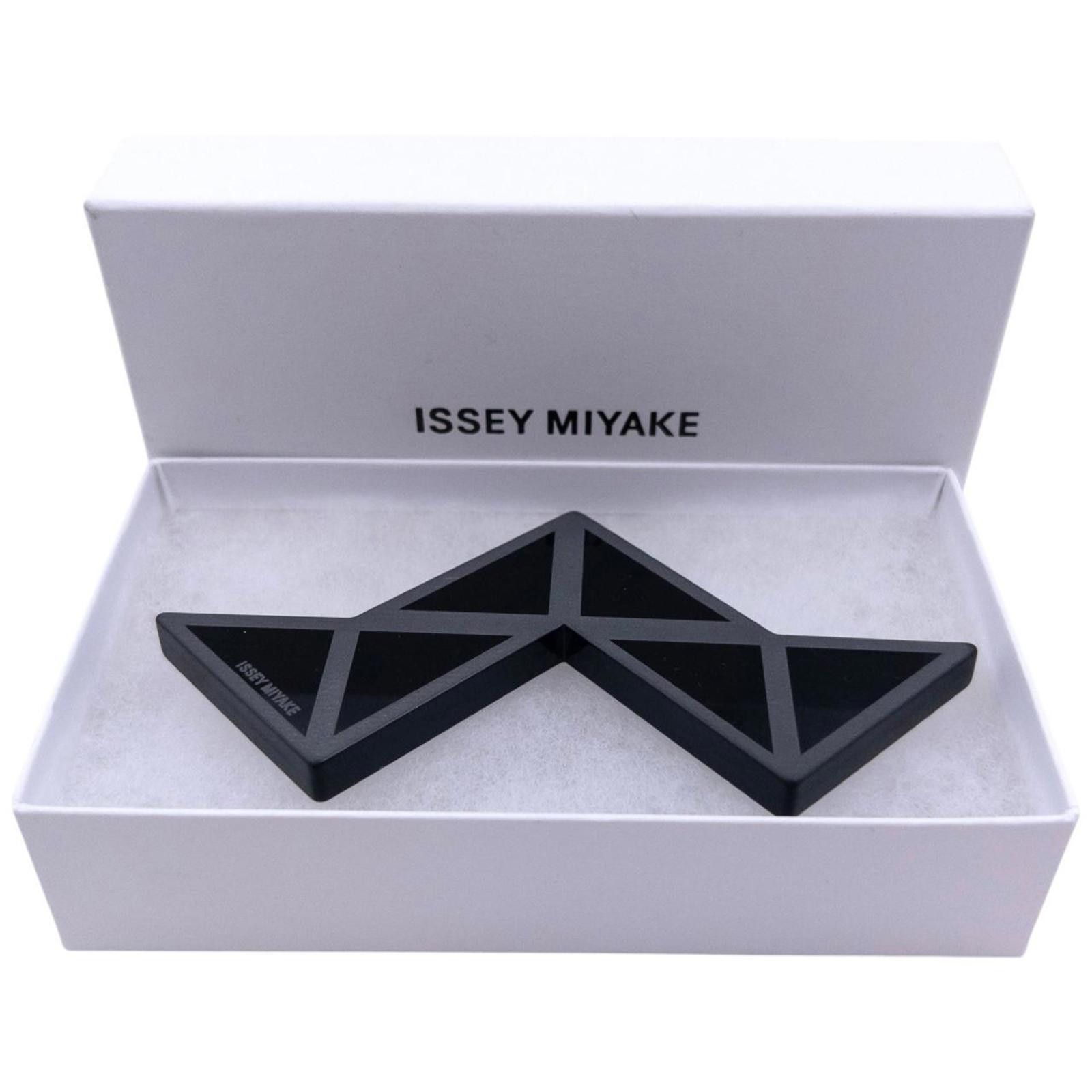 Issey Miyake Vintage Issey Miyake Geometric Pin Broach Size ONE SIZE - 7 Thumbnail