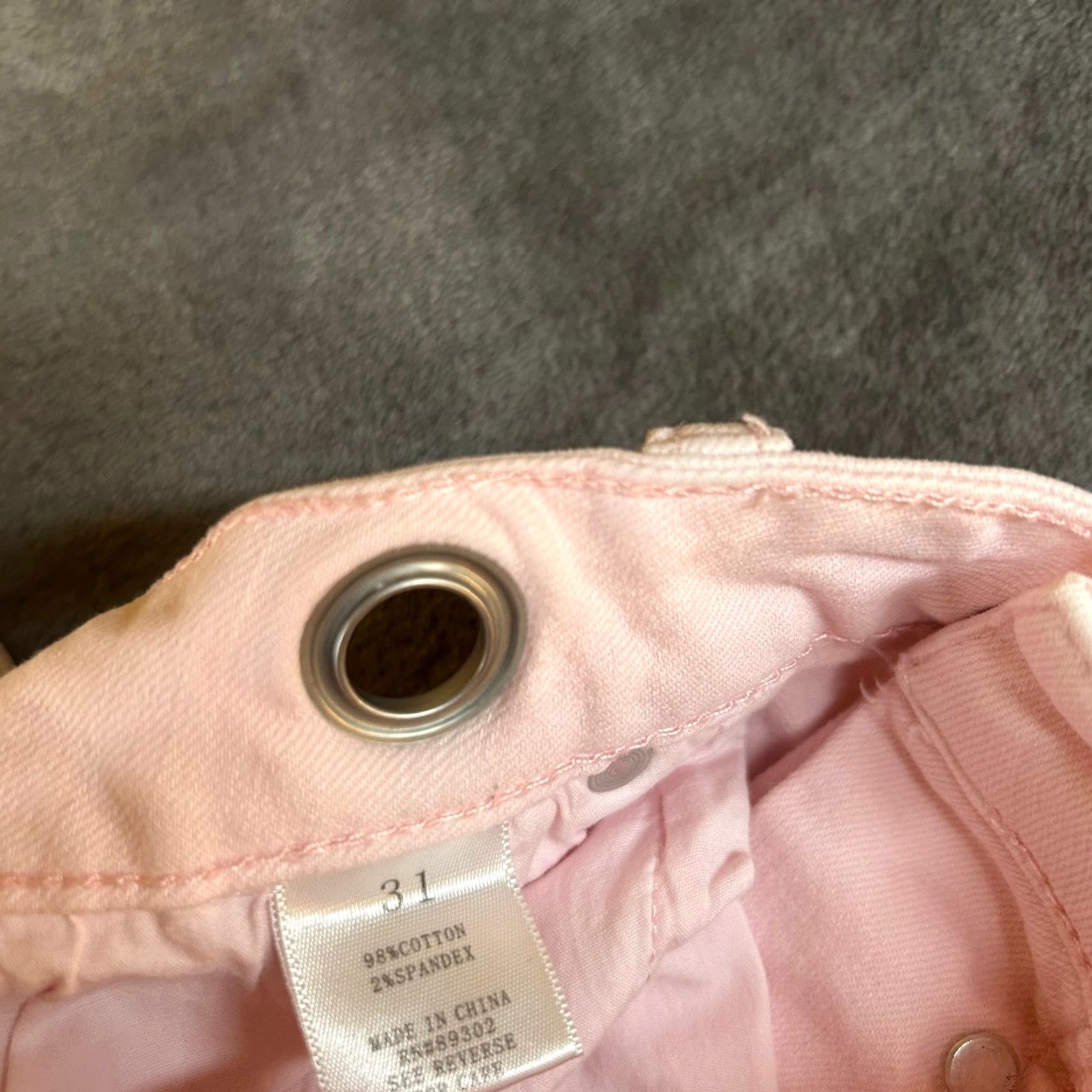 Vintage Altard State Pink Denim Shorts Frayed Hem Eyelet Detail Stretch Womens Size 31 Size 24" / US 00 / IT 34 - 5 Thumbnail