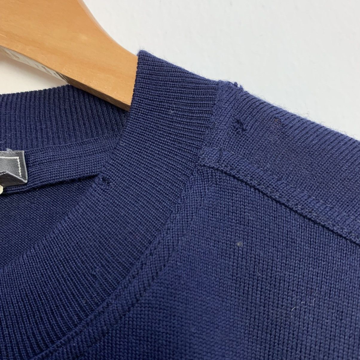Salvatore Ferragamo Vintage Salvatore Ferragamo wool distressed sweater Size US M / EU 48-50 / 2 - 7 Thumbnail