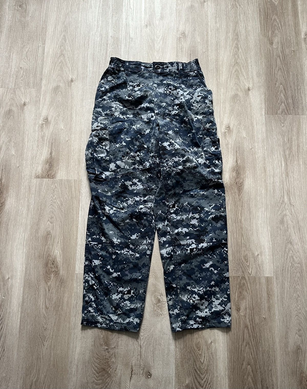 Vintage US MILITARY ISSUED BLUE DIGITAL CAMO Size US 28 / EU 44 - 1 Thumbnail