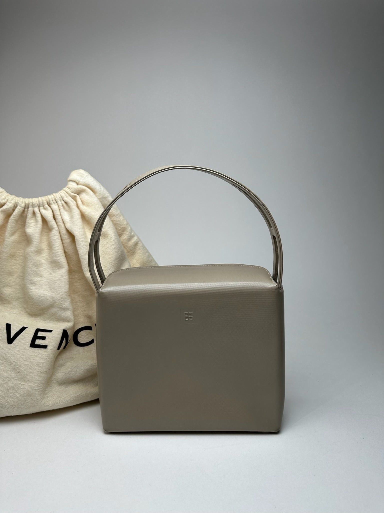 Givenchy Vintage 4G leather bag Rey Size ONE SIZE - 1 Thumbnail