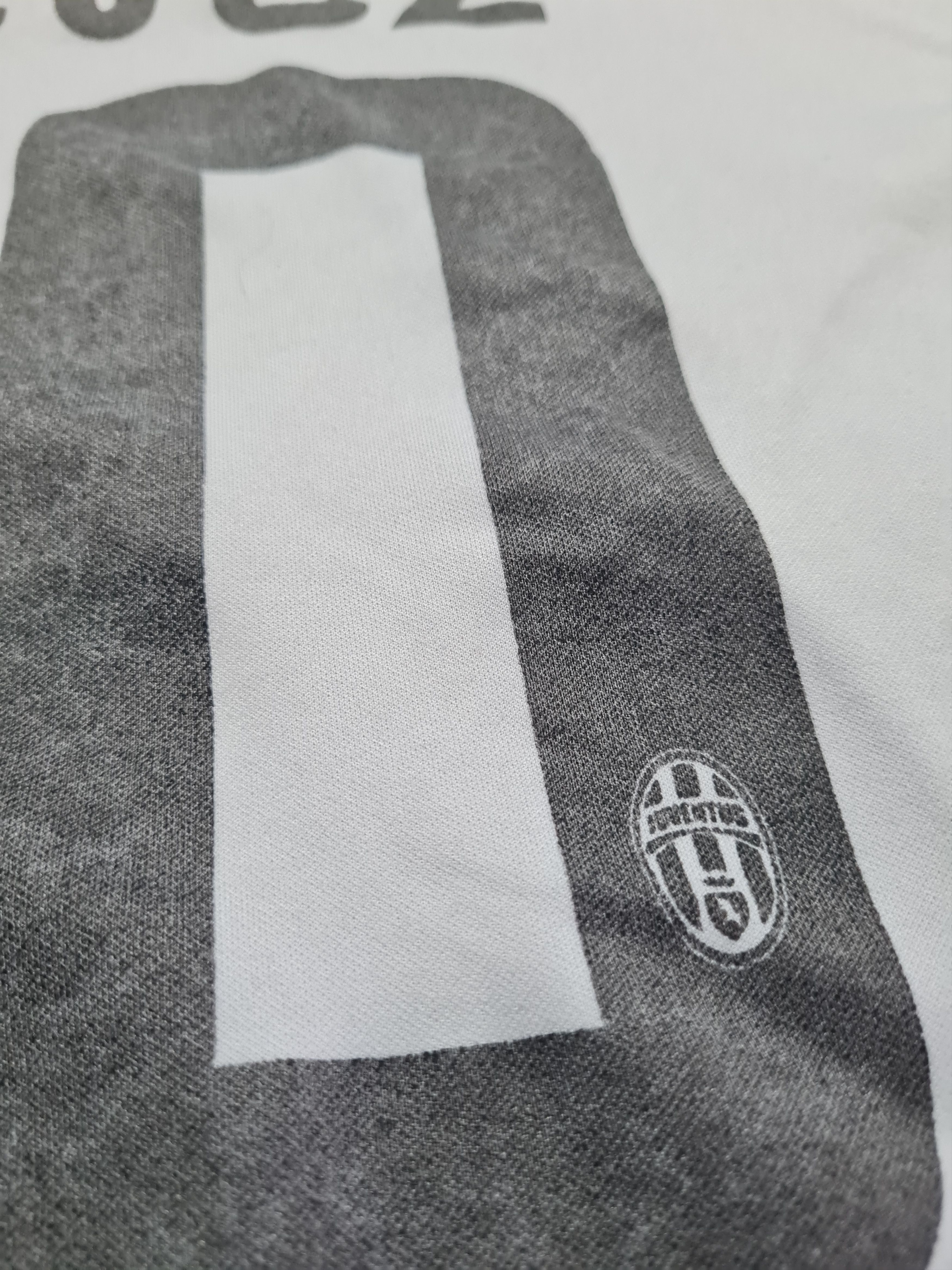 Other Vintage JEEP Football shirt JUVENTUS TEVEZ #10 Jersey soccer Size US M / EU 48-50 / 2 - 17 Thumbnail