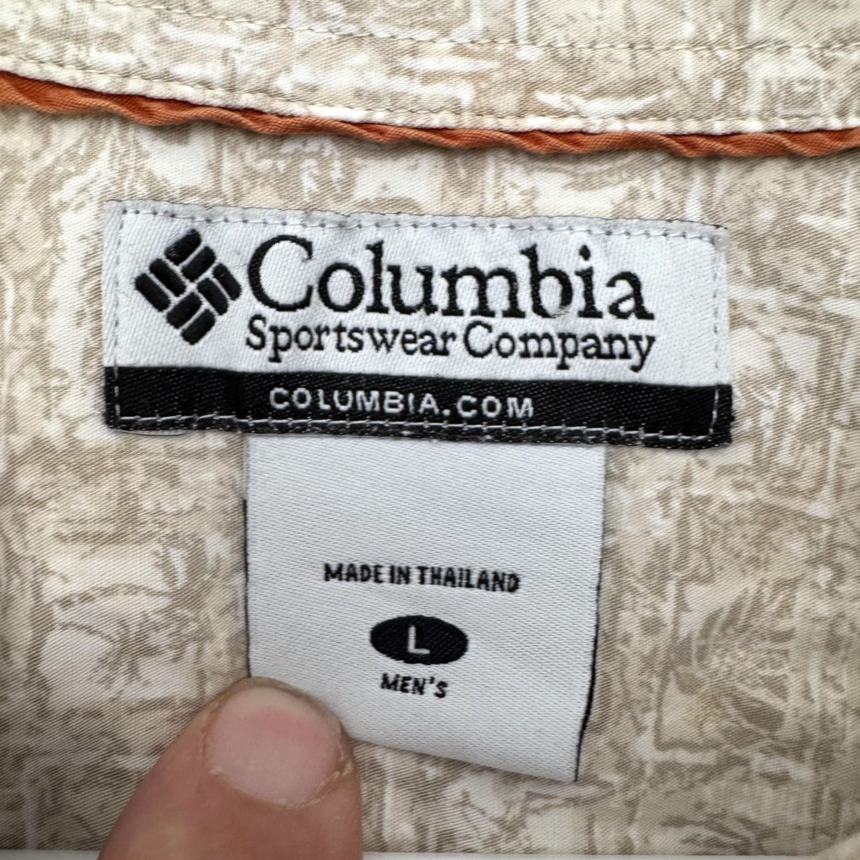 Vintage Columbia Shirt Mens Large Beige Short Sleeve Button-Up Coastal Vacation Beach Geometric Pattern Size US L / EU 52-54 / 3 - 4 Thumbnail