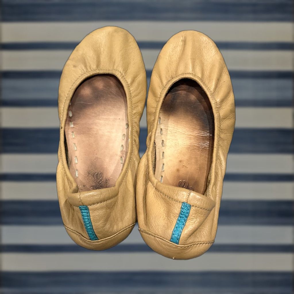 Vintage Tieks Camel Ballet Flats Women Size 7 Leather Standard Width Size US 7 / IT 37 - 1 Thumbnail