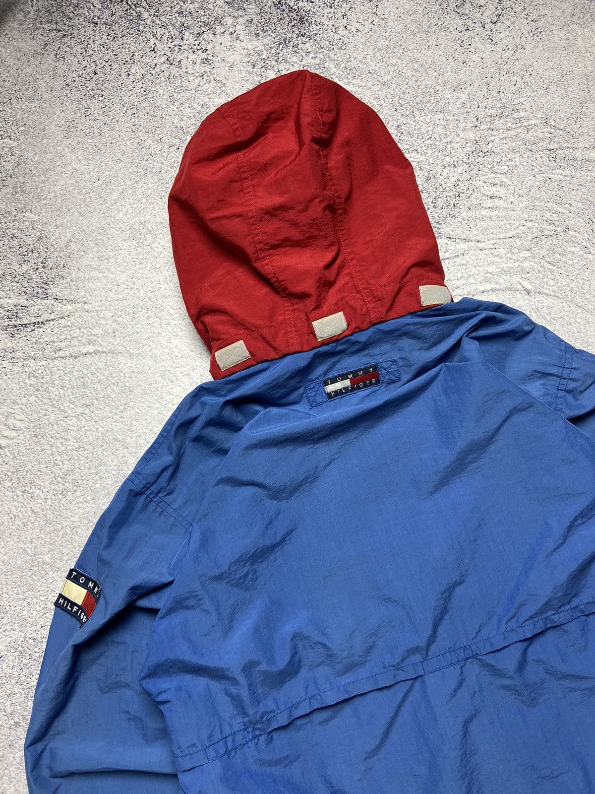 Tommy Hilfiger Vintage Tommy Hilfiger Jacket Street Style Rain Coat Design Size US S / EU 44-46 / 1 - 21 Thumbnail