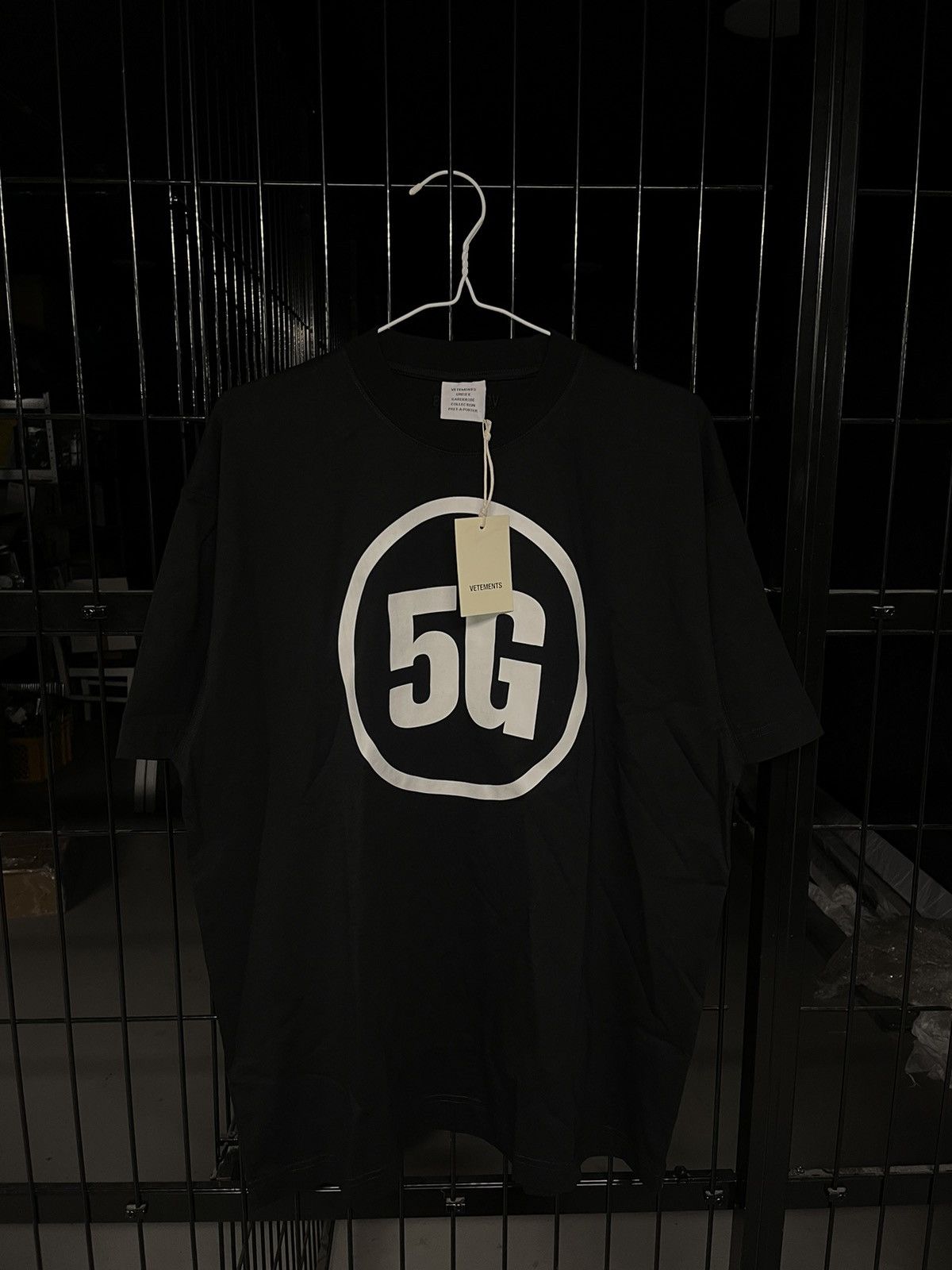 image of Vetements 5G T-Shirt in Black, Men's (Size XS)