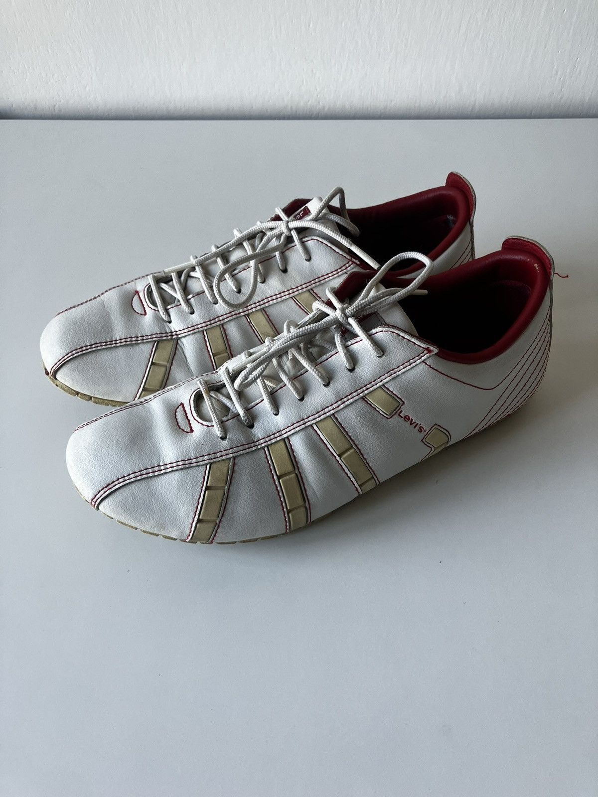 Levi's Levis Red tab vintage leather low top sneakers Size US 10 / EU 43 - 2 Thumbnail