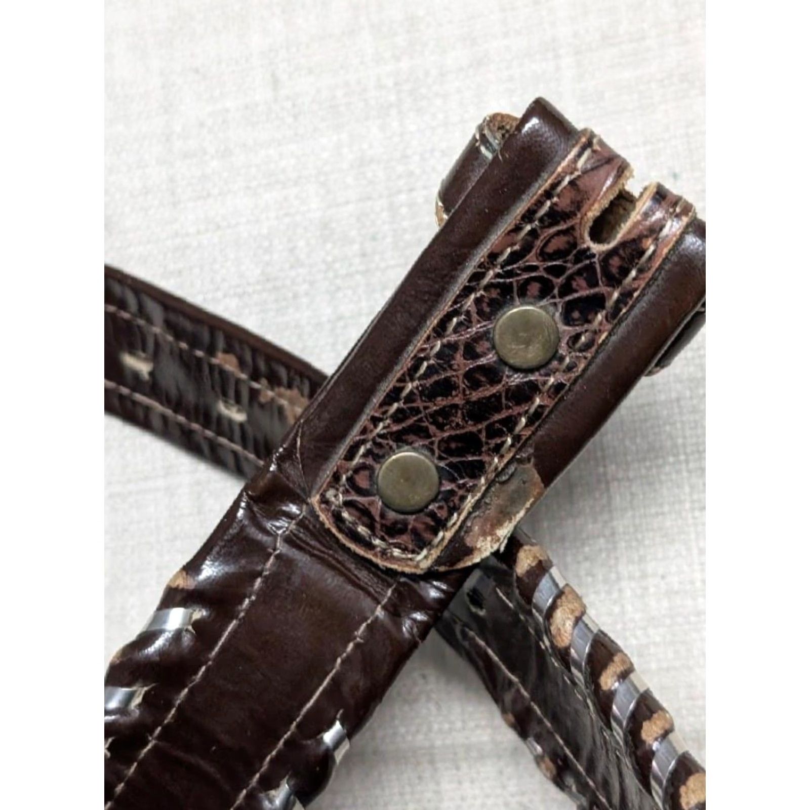 Vintage VINTAGE Circle Y belt Western Men 38 Brown Cowhide Leather Alligator Embossed Buckle Western Belt Mens Size 38 - 4 Thumbnail