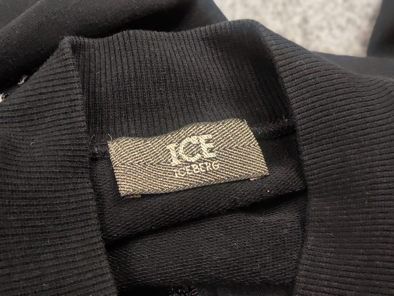Iceberg Iceberg Disney Logo Vintage 90's Black Bomber Sweatshirt Size M / US 6-8 / IT 42-44 - 13 Thumbnail