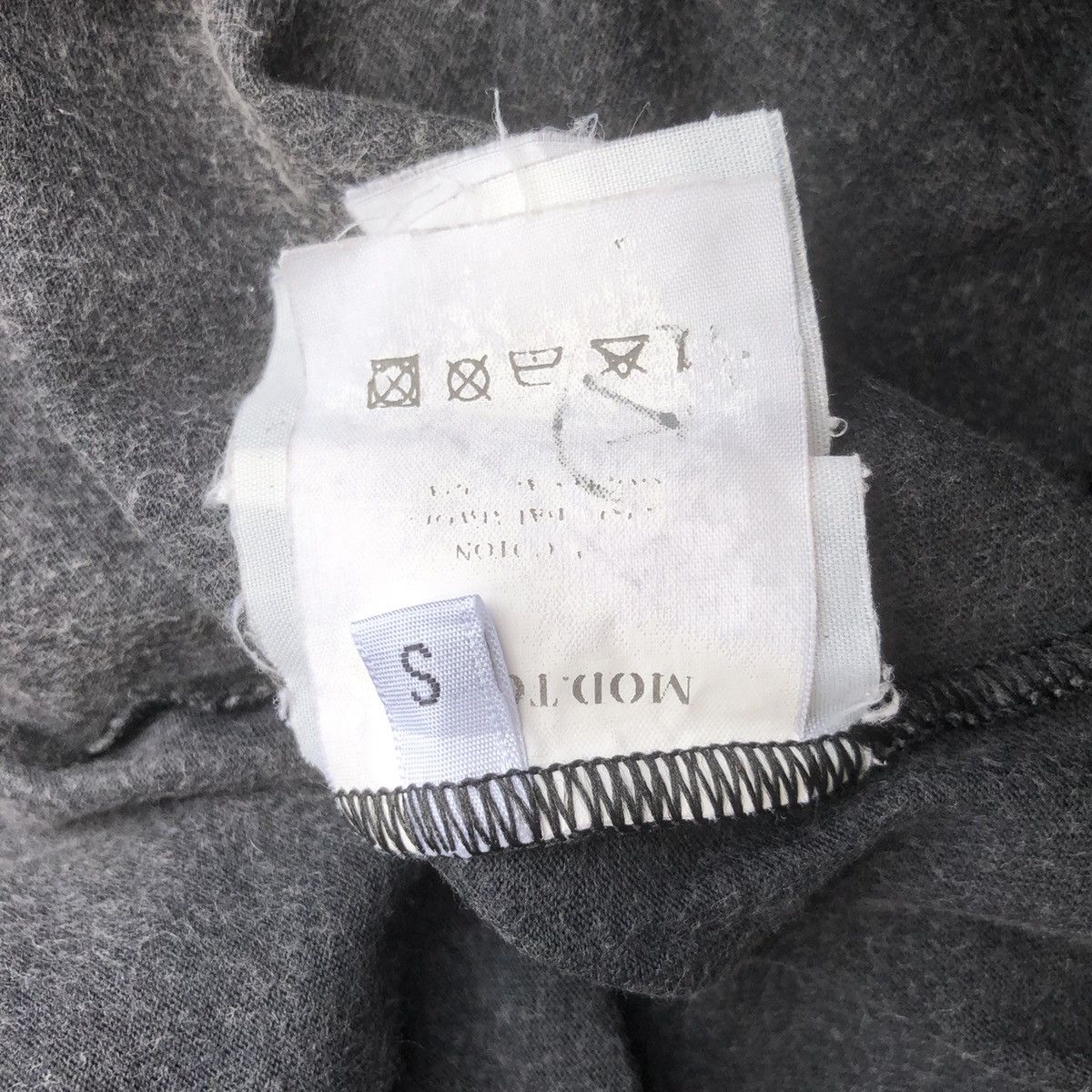 Raf by Raf Simons V Neck Raf By Raf Simons Shirt Size US S / EU 44-46 / 1 - 6 Thumbnail