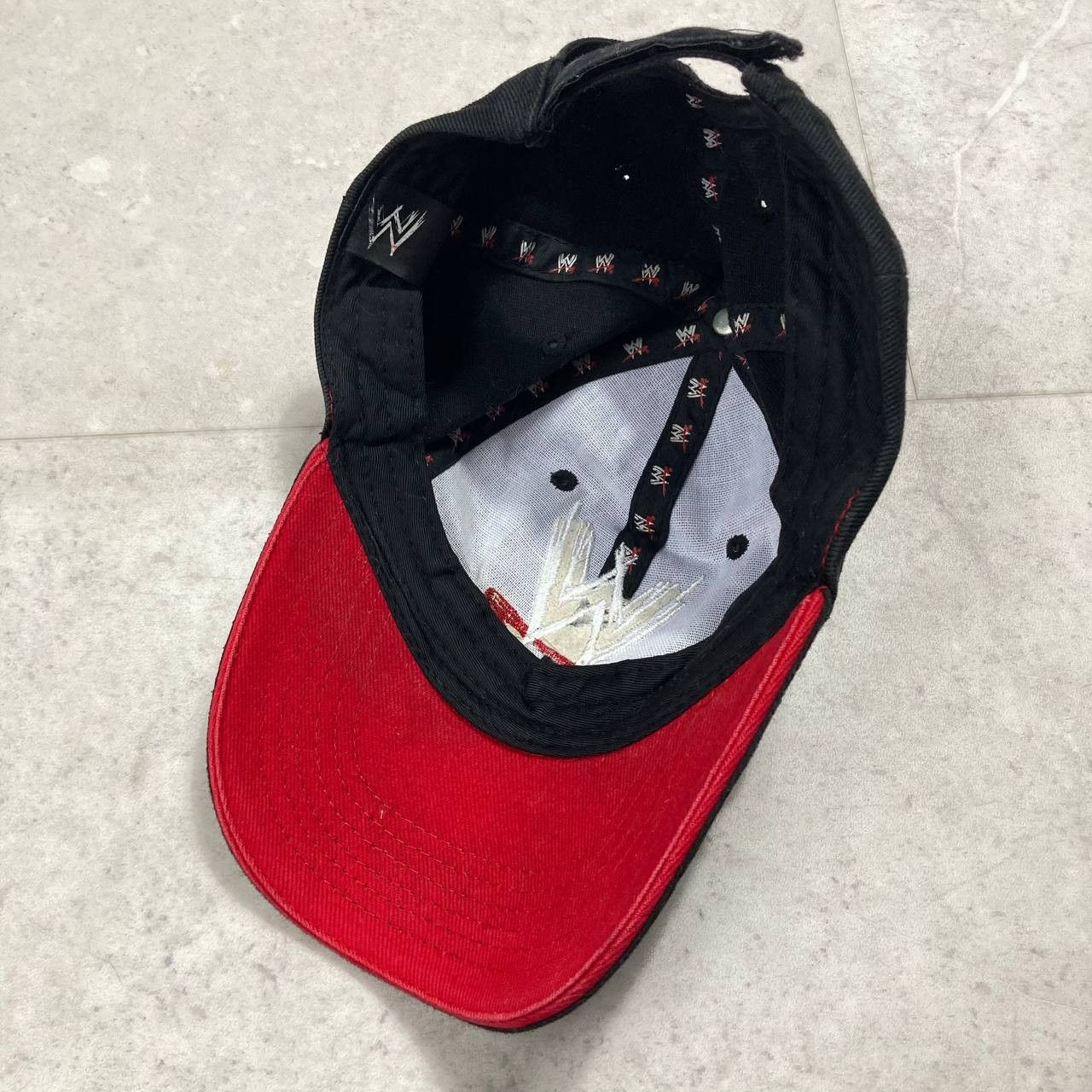 WWE Vintage WWE World Wrestling Entertainment Hat Size ONE SIZE - 6 Thumbnail