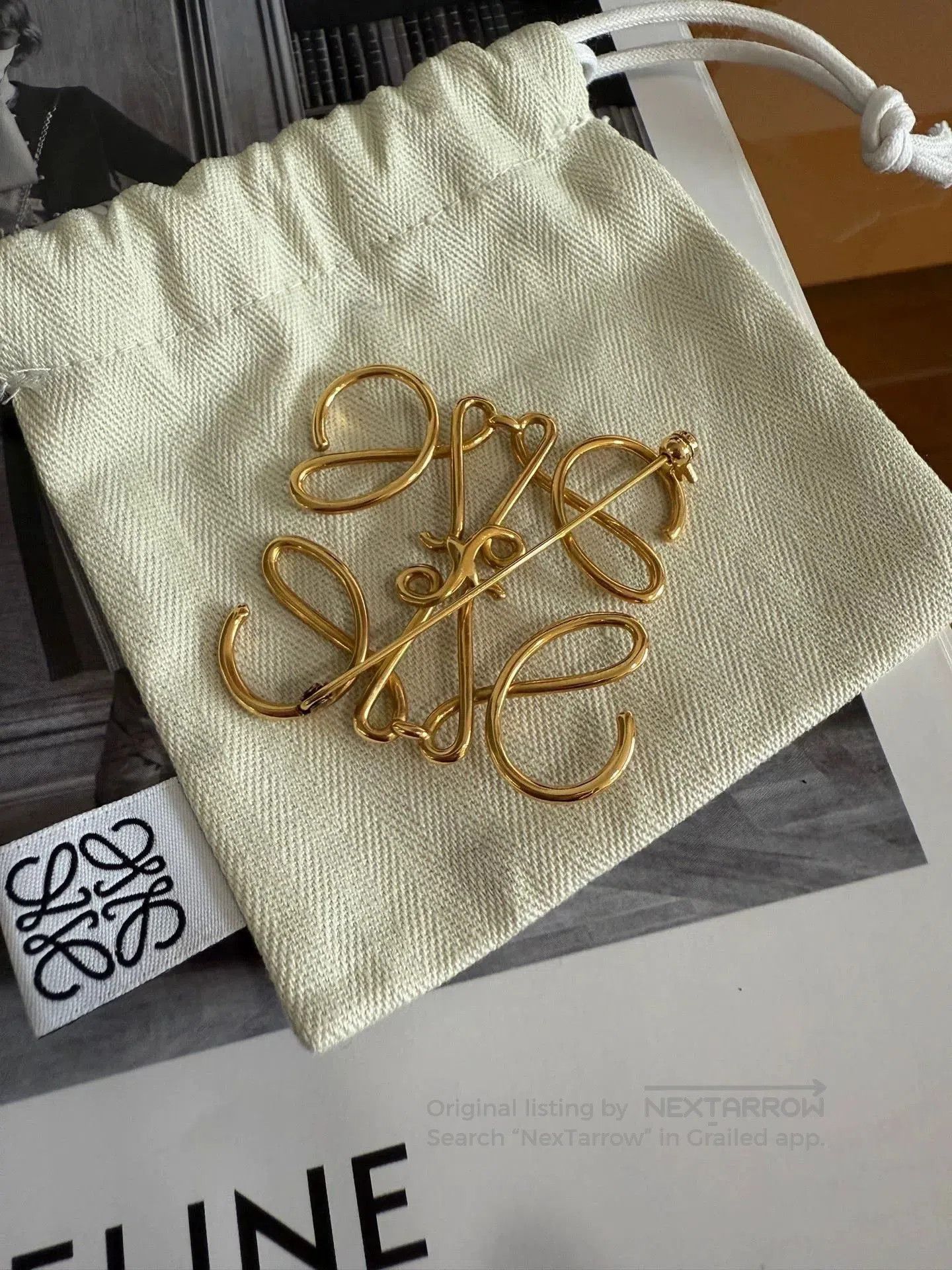Loewe Loewe Anagram Gold Brooch. Size ONE SIZE - 3 Thumbnail