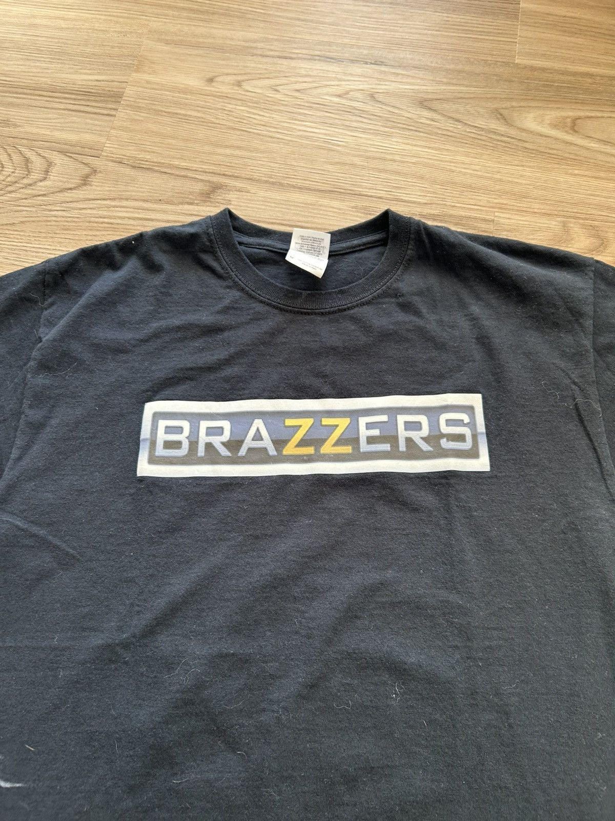 Vintage RARE! Vintage Brazzers Crew Tee Size Medium Size US M / EU 48-50 / 2 - 4 Thumbnail