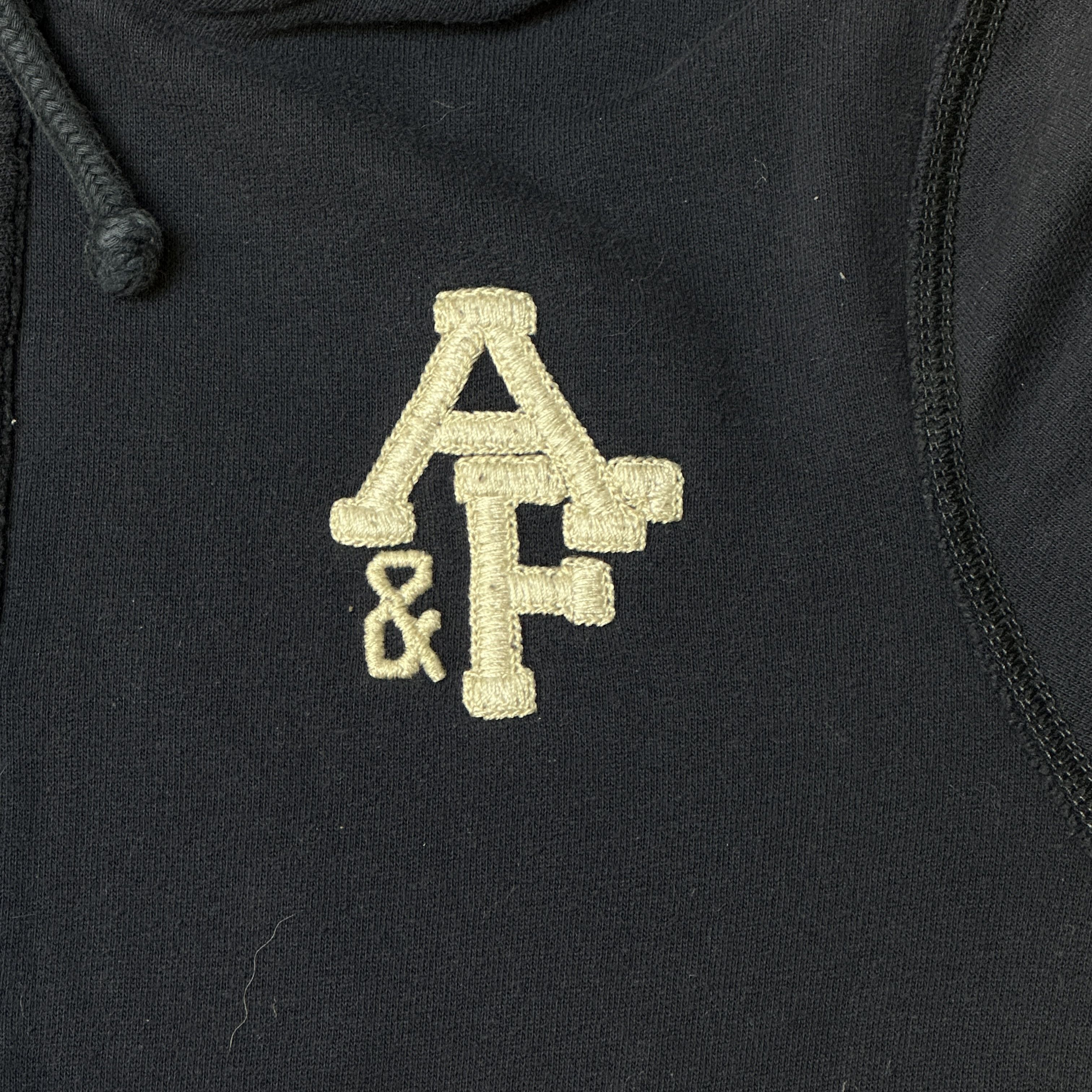 Abercrombie & Fitch Vintage Abercrombie & Fitch Appliqué Logo Zip Hoodie Size M Size US M / EU 48-50 / 2 - 2 Thumbnail