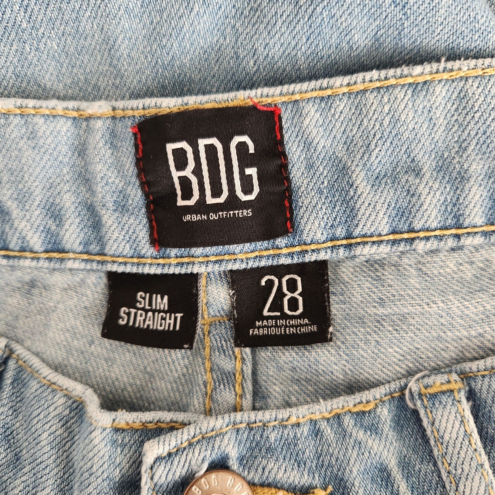 Bdg BDG High Waisted Slim Straight Tapered Leg Ripped Jeans 28 Size 28" / US 6 / IT 42 - 8 Thumbnail
