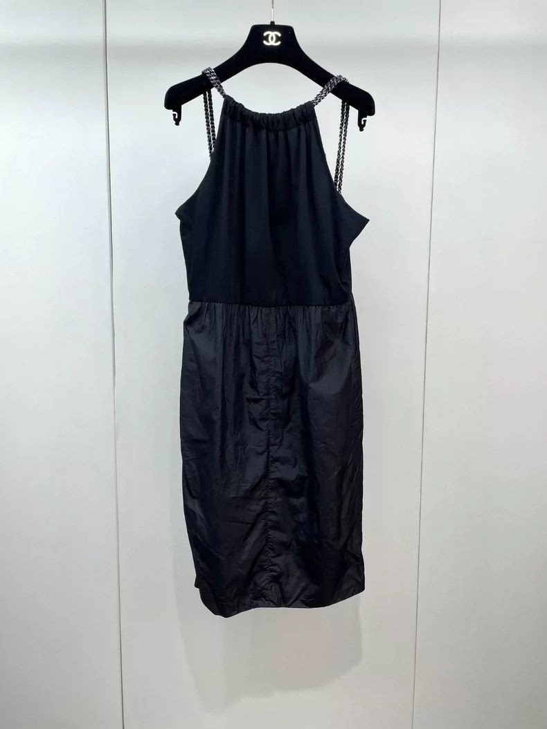 Chanel Chanel Black chain dress 2504-Nextarrow Size XS / US 0-2 / IT 36-38 - 1 Thumbnail