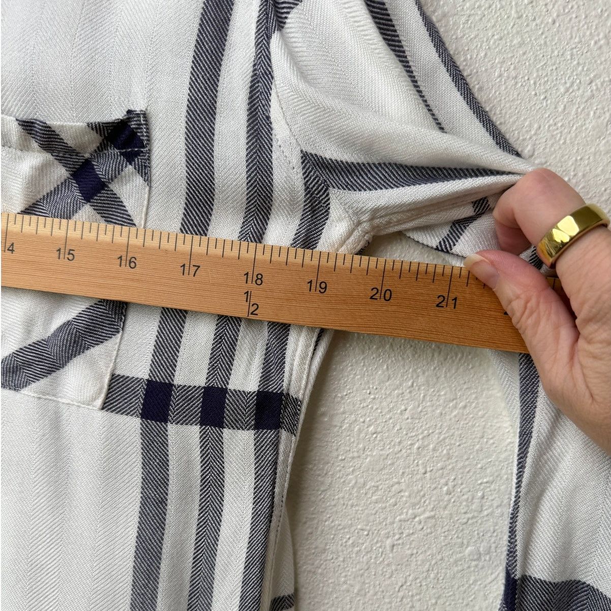 Rails Rails White Navy Plaid Button Down Shirt Long Sleeve Women S Size S / US 4 / IT 40 - 14 Thumbnail