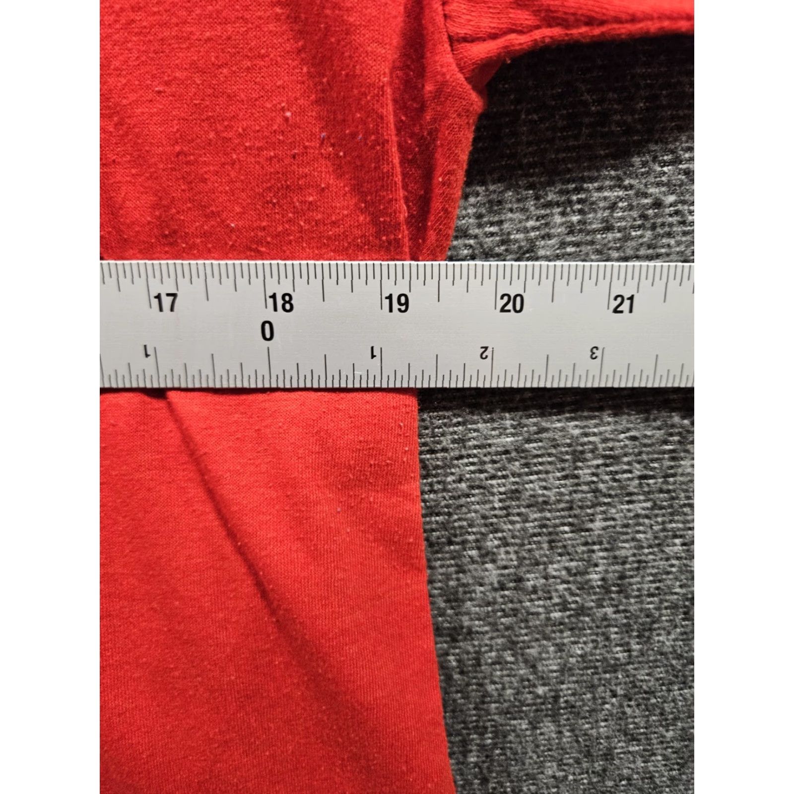 Vintage VINTAGE Sportswear Shirt Mens XL Red 80s USA Country Music Graphic Print Short Sleeve Crew Neck Stitch Size US XL / EU 56 / 4 - 5 Thumbnail