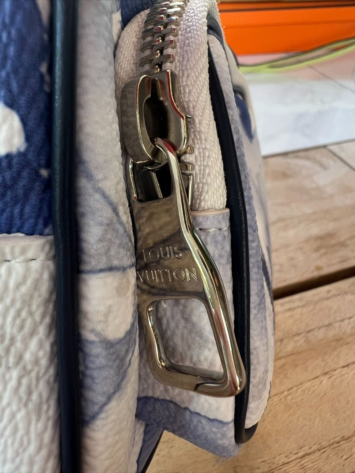 Louis Vuitton Louis Vuitton Outdoor Pouch Monogram Watercolor Blue Size ONE SIZE - 8 Thumbnail