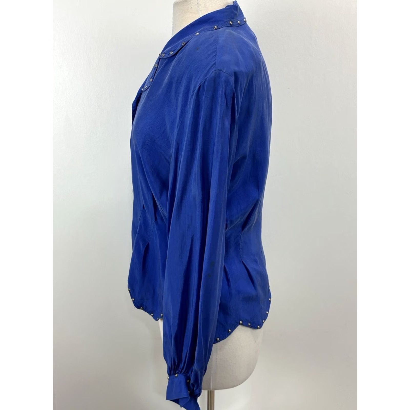 Vintage VINTAGE Hairston Roberson Ropa Blouse Western Cowgirl Womens M Blue Studded Long Sleeve Balloon Sleeve Collared Button Rayon Moderate Stains Size M / US 6-8 / IT 42-44 - 2 Thumbnail