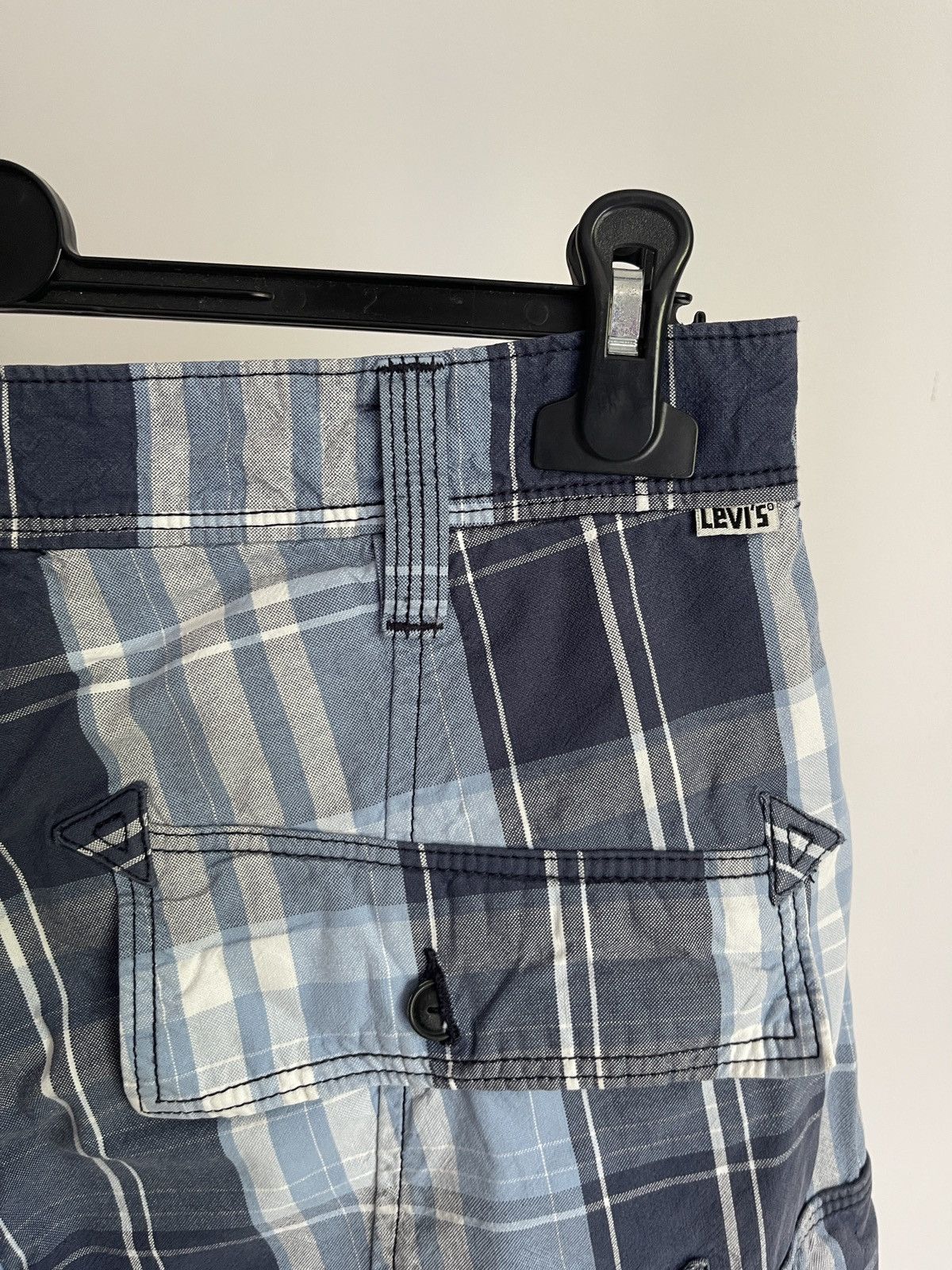 Levi's Levi’s Tab Twills Mens Plaid Cargo Shorts Blue Size 31 Size US 31 - 5 Thumbnail