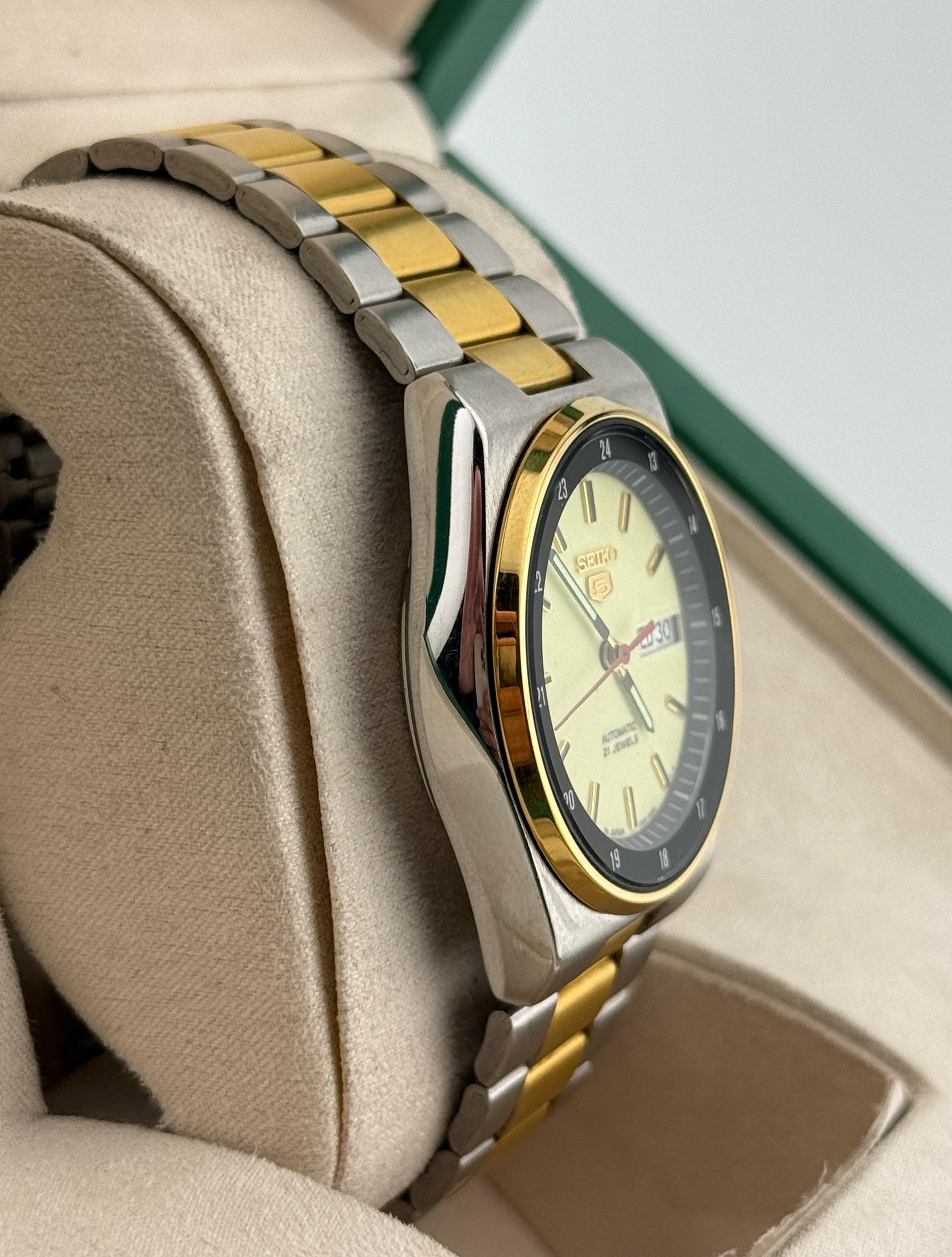 Seiko Classic Men's Wrist Watch|Luminous Dial Size 36 - 4 Thumbnail