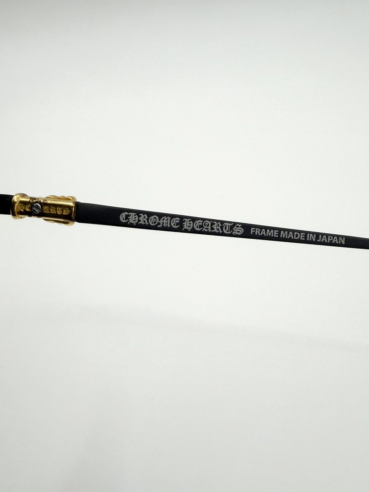 Chrome Hearts Chrome Hearts ‘Stains IV’ Gold Dagger Aviator Sunglasses Size ONE SIZE - 9 Thumbnail