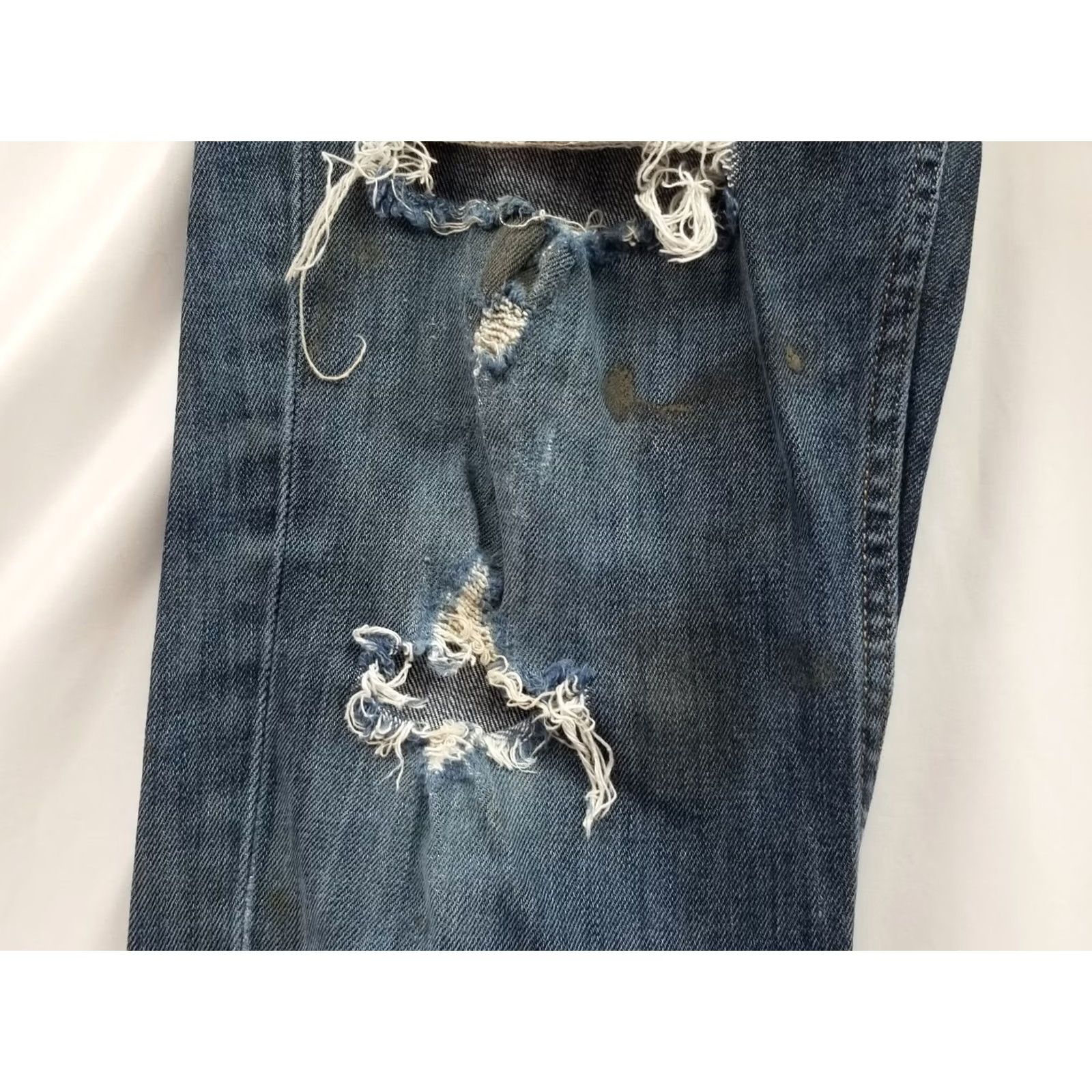 Levi's Levi's 511 Jeans Mens 33x32 Blue Denim Distressed Straight Slim USA Logo Distressed Jeans Regular Inseam 32 Mens Size US 33 - 3 Thumbnail