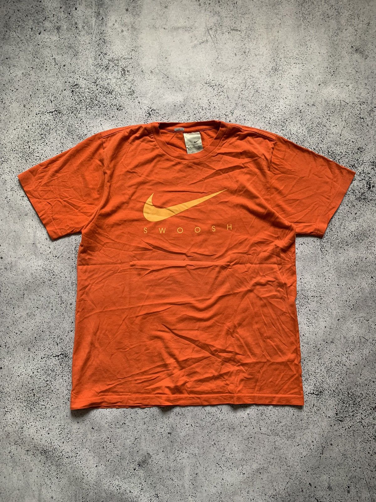 Nike × Vintage Vintage Nike T-shirt Big Swoosh Tee Orange Y2K USA Size US M / EU 48-50 / 2 - 1 Thumbnail