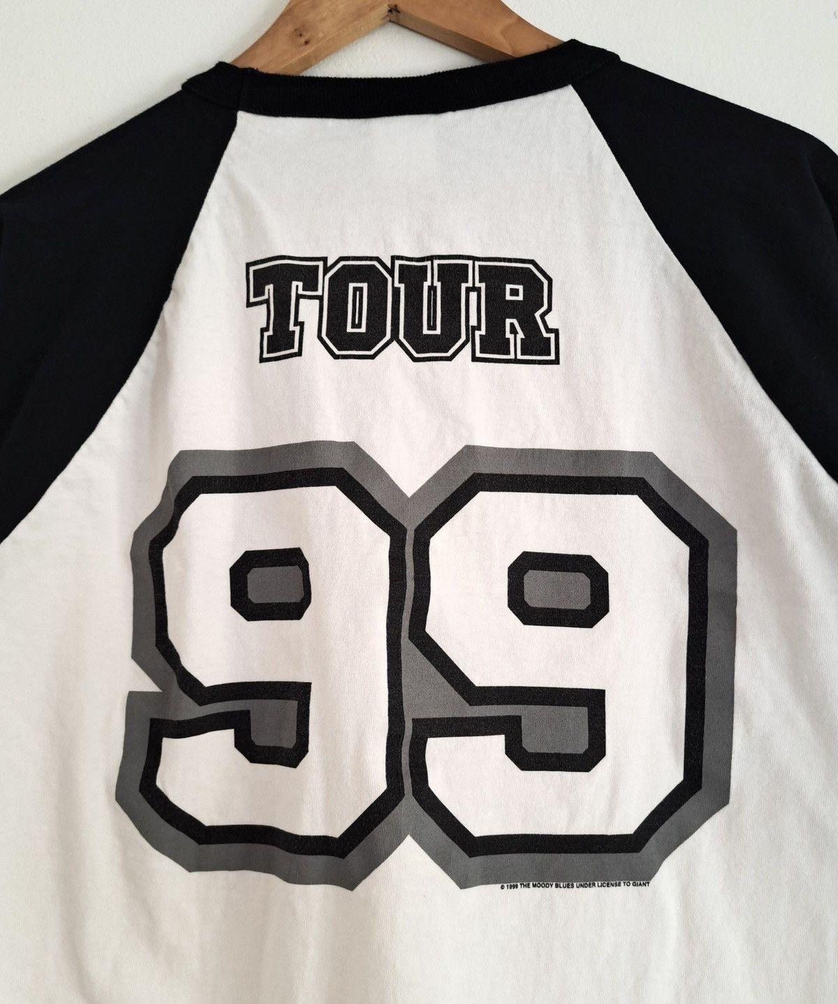 Band Tees THE MOODY BLUES x GIANT x Tour Raglan 1999 Size US XL / EU 56 / 4 - 4 Thumbnail