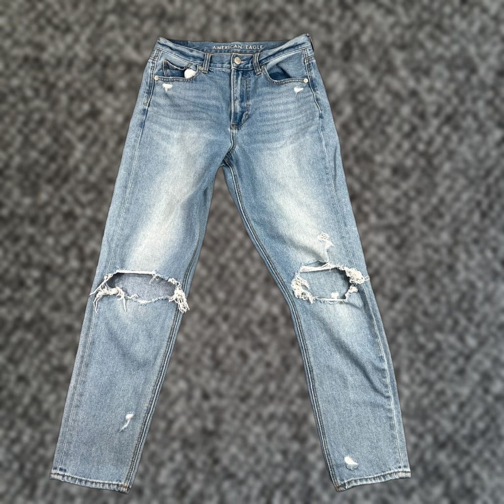 American Eagle Outfitters VINTAGE American Eagle Women's Mom Jeans Size 4 Regular Light Wash Stretch Denim Blue 28in Waist Size 27" / US 4 / IT 40 - 1 Thumbnail
