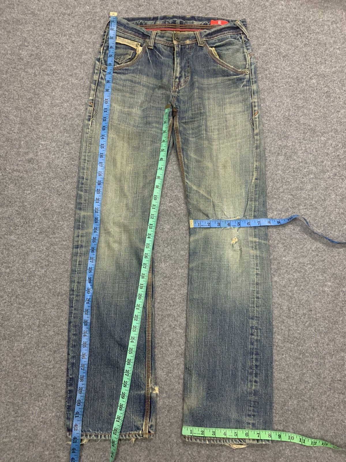 Jean FLARE DISTRESSED UJ JEAN SELVEDGE Size US 30 / EU 46 - 3 Thumbnail