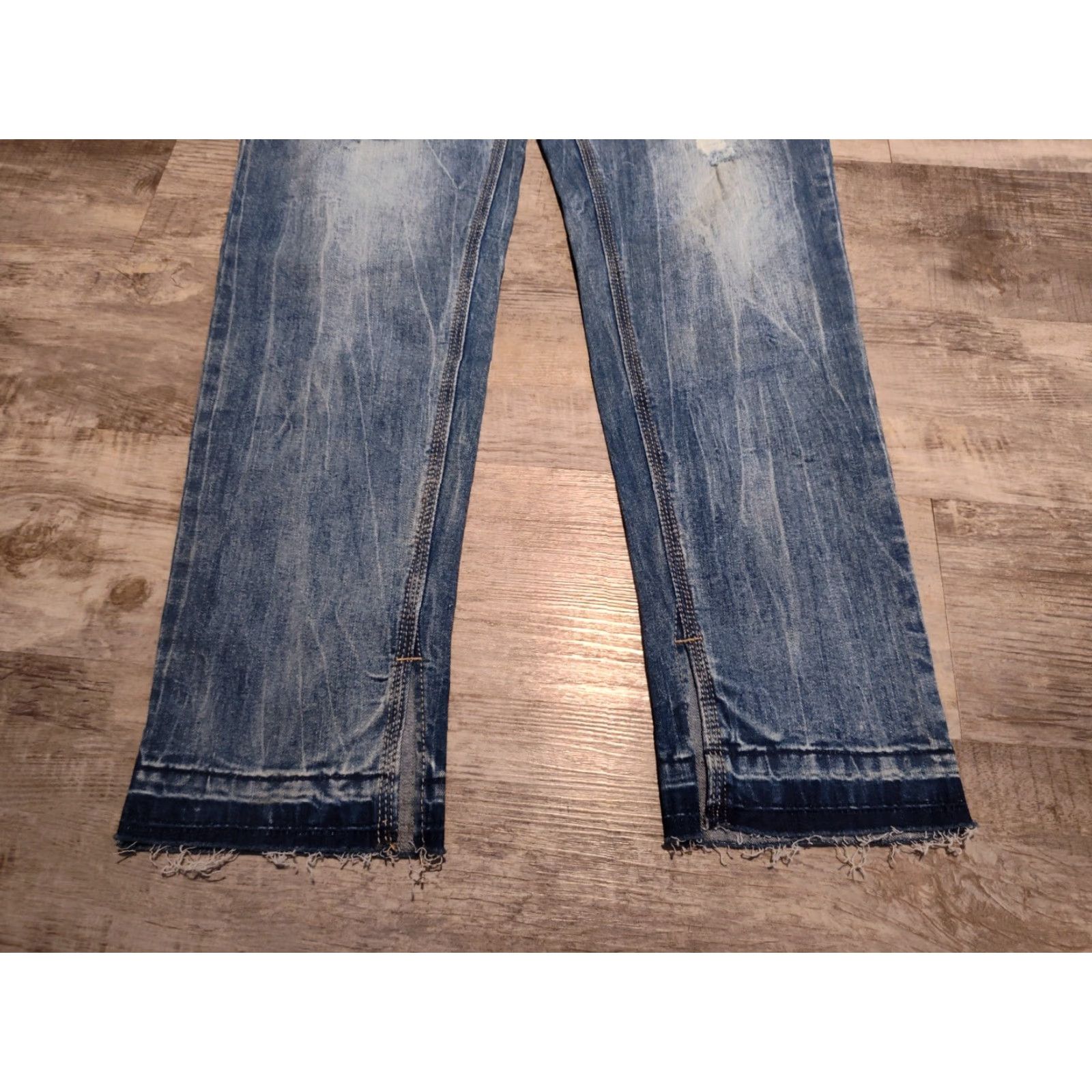7 For All Mankind 7 For All Mankind Women's Lobo Skinny Jeans Size 16 Distressed Blue Denim Mid Rise 30 in Inseam Size 26" / US 2 / IT 38 - 2 Thumbnail