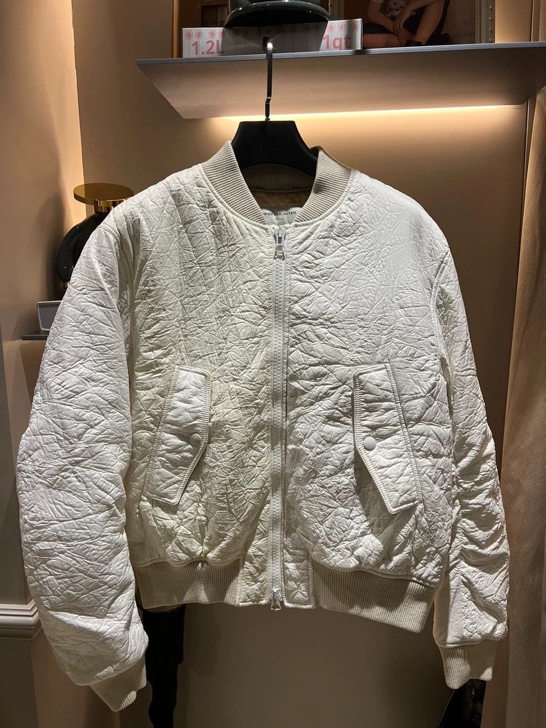 Dries Van Noten Dries Van Noten White Pleated Bomber Jacket Size US M / EU 48-50 / 2 - 1 Thumbnail